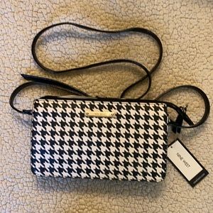 Nine West cross body purse houndstooth black and white 8.5” l x 5” h x 1.75” w